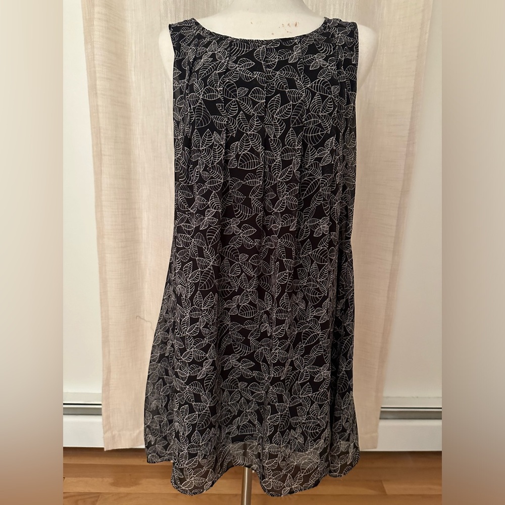 Max Studio Dress 👗🤍🌟